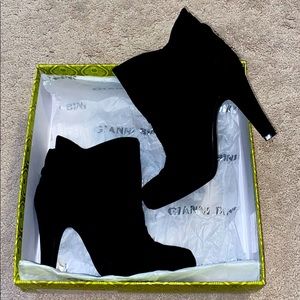 Gianni Bini Black Heeled Booties